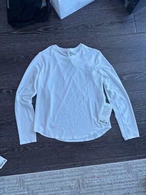New lululemon Long Sleeve Run and Training Tee Shirt in White Size 8
